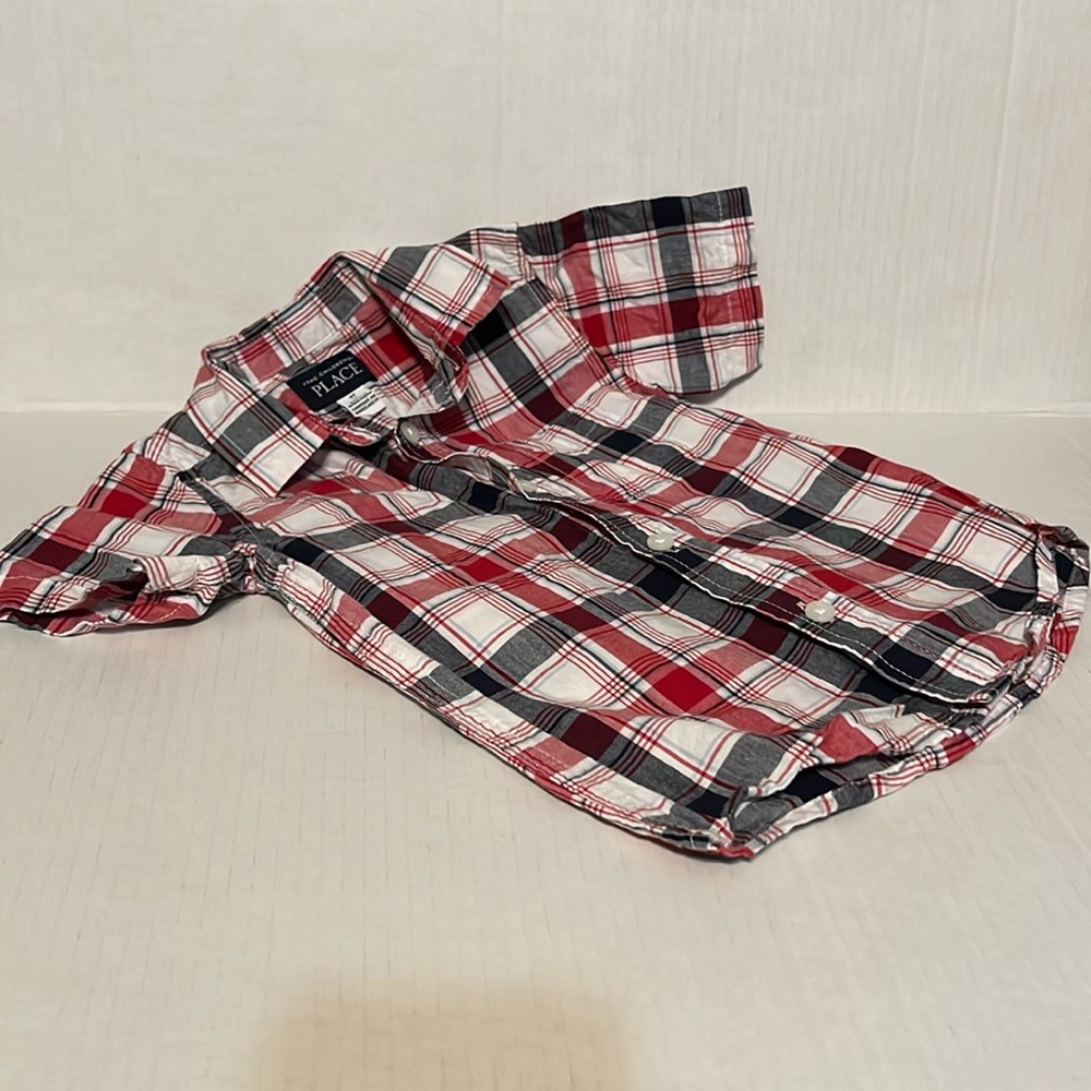 Children’s Place size 2T black, red, blue & white button down shirt. LIKE NEW